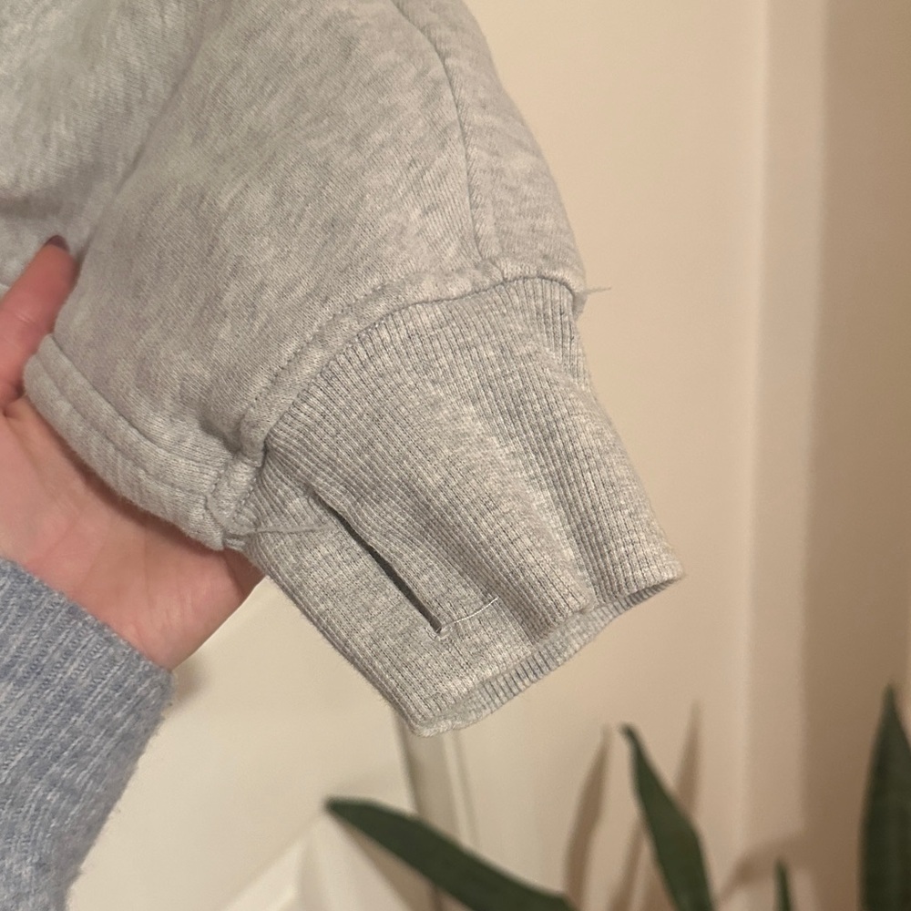Lululemon Scuba Half-Zip Hooded Sweatshirt Heather Gray Size XS/S Like New - Picture 4 of 10